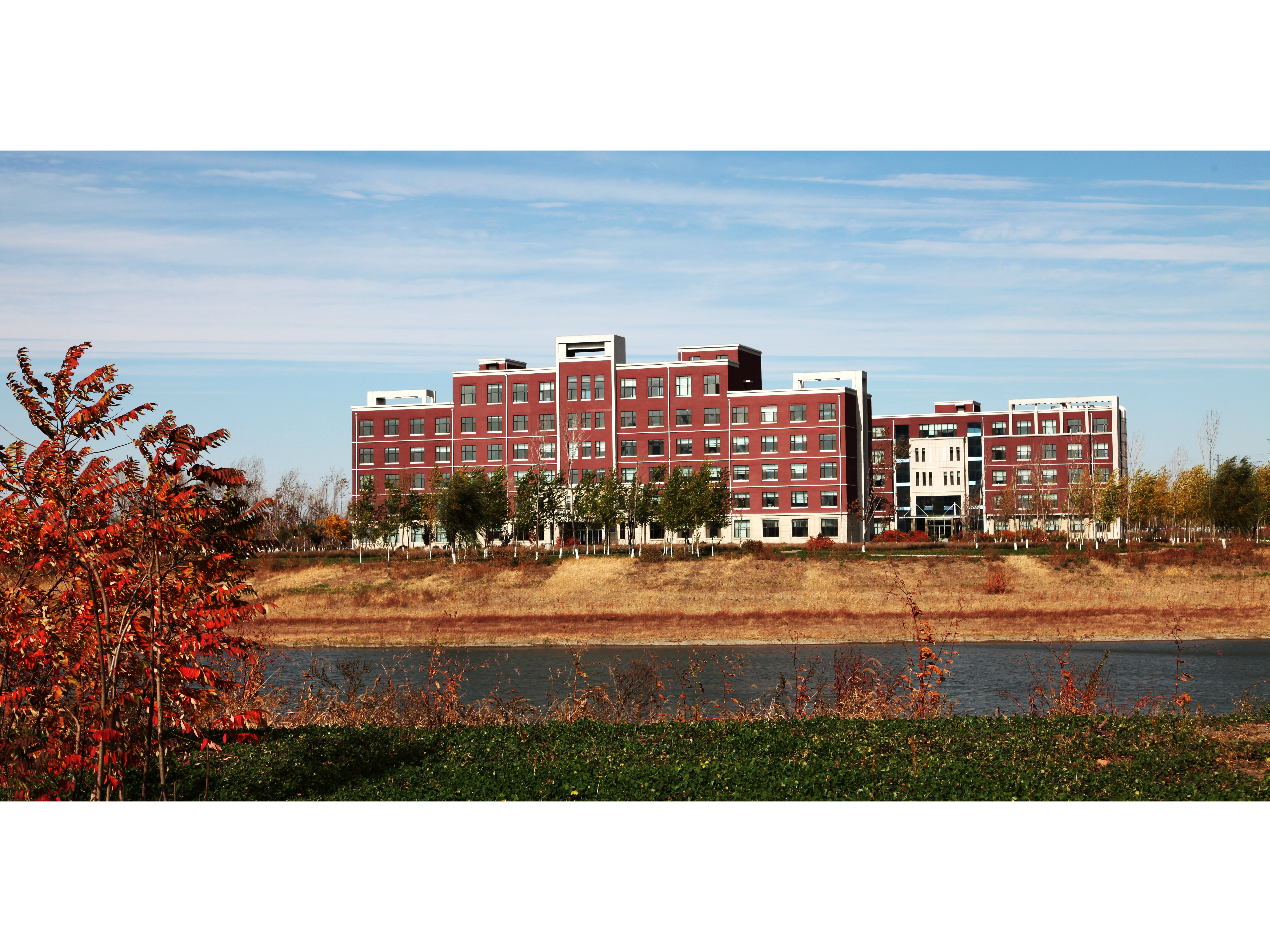 秋景（地理綜合樓）