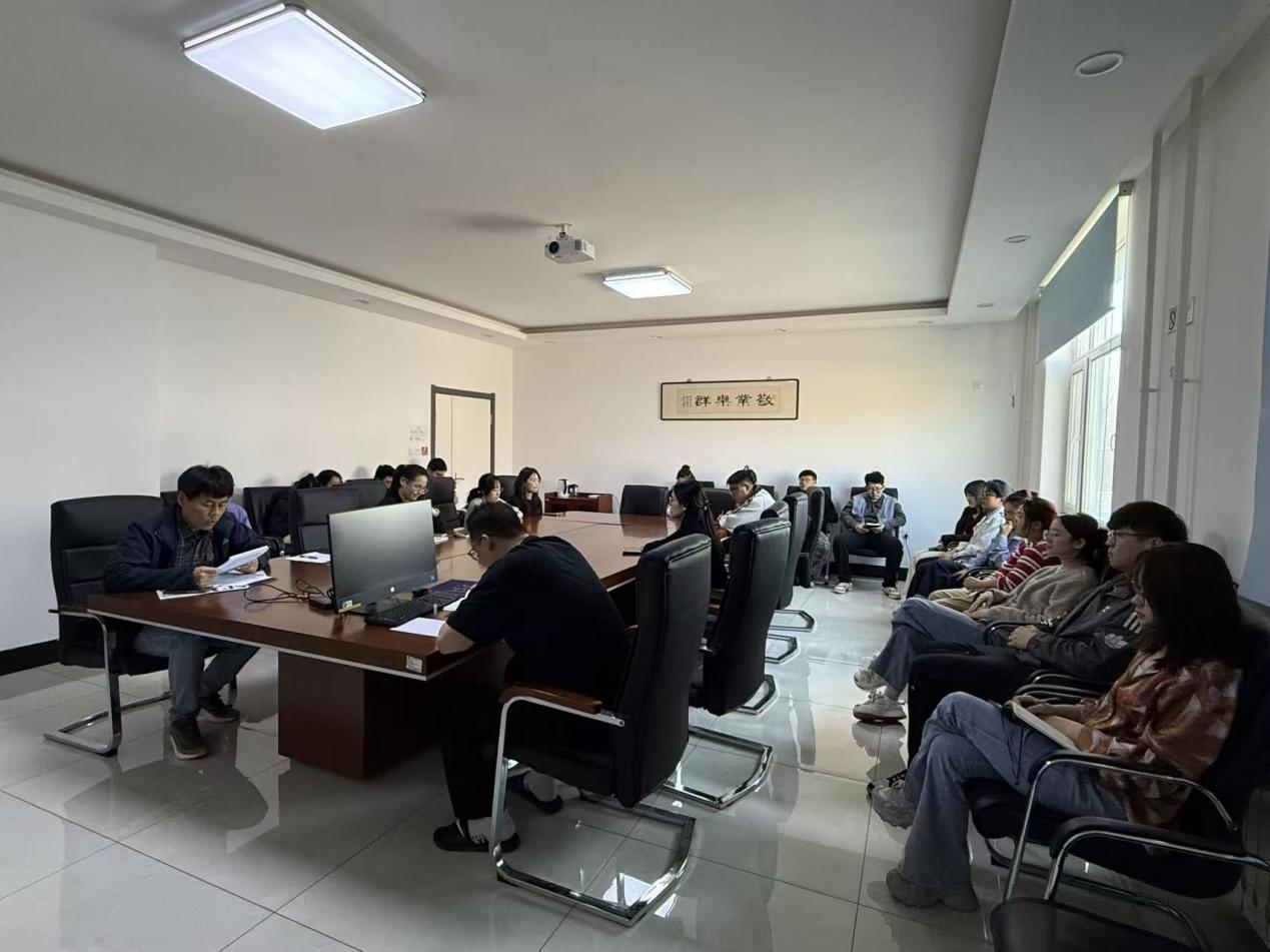 農業中心研究生黨支部持續開展樹立和踐行正確政績觀學習教育